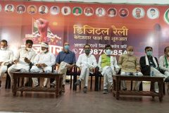 Patna-Sep.5,2020-Bihar Congress Incharge Shakti Singh Gohil is delivering his lecture during a digital rally ahead Bihar Assembly polls at Sadaquat Ashram in Patna. Photo by – Sonu Kishan.
